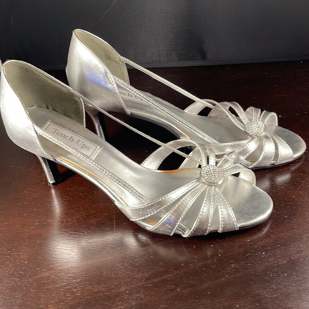 Vintage Touch Ups by Benjamin Walk silver strappy heel - Picture 2 of 6